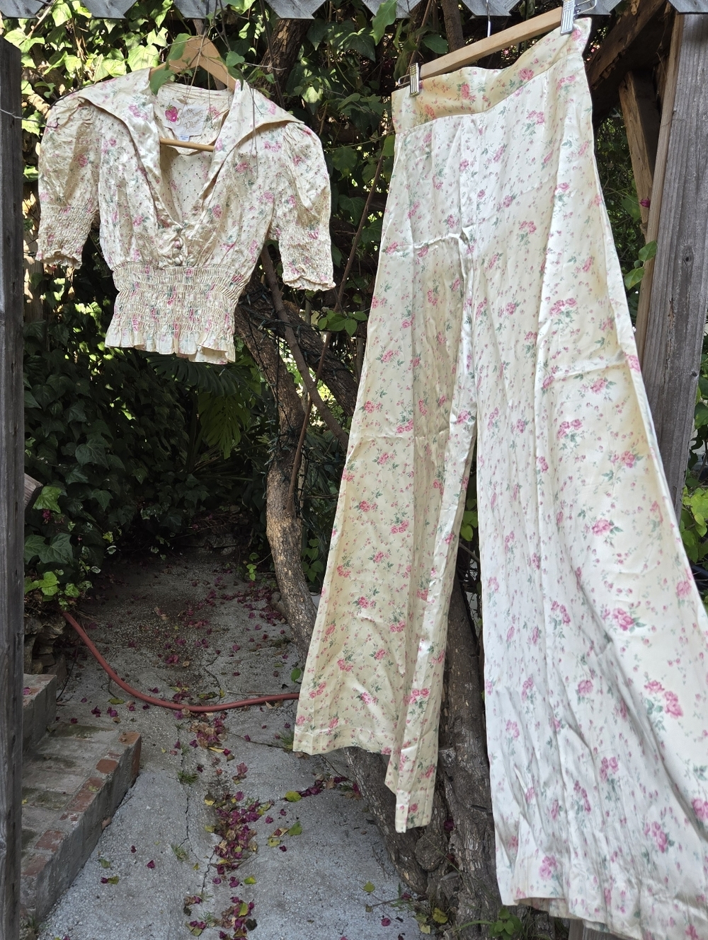 Vintage 60s 70s Does 30s Floral Top And Ultra Wide Leg Pant Suit Set XS S